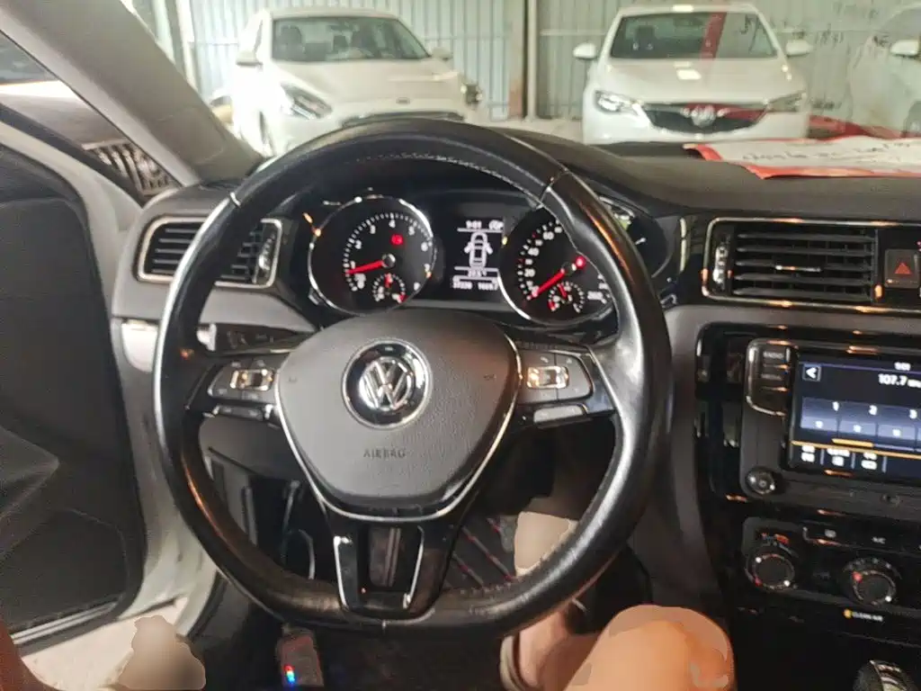 Volkswagen Sagitar — миниатюра 11