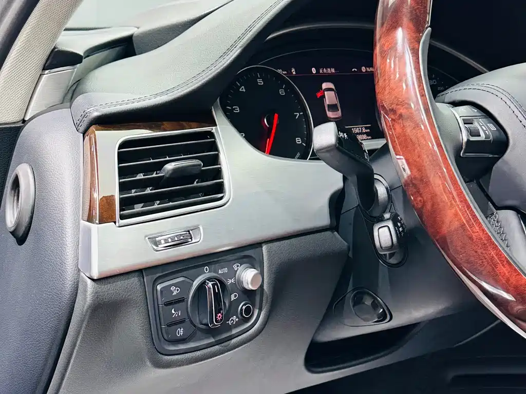 Audi A8 — миниатюра 13