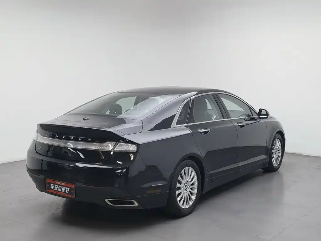 Lincoln MKZ — миниатюра 2
