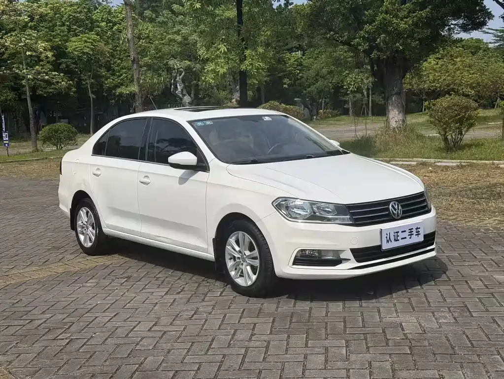Volkswagen Santana — миниатюра 3