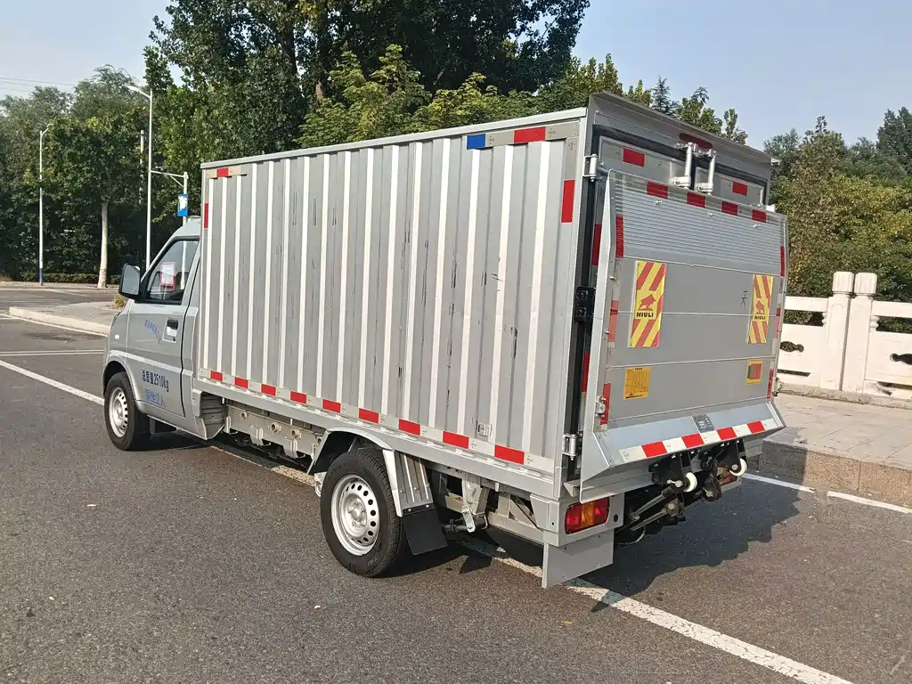 Wuling Wuling Electric Truck — миниатюра 6