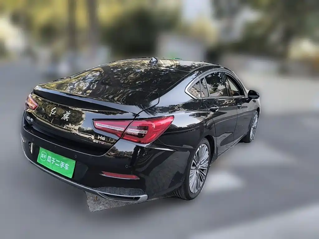 Hongqi Hongqi H5 — миниатюра 4
