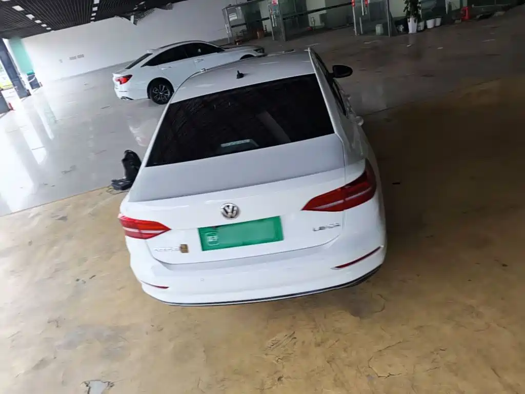 Volkswagen Lavida — миниатюра 6