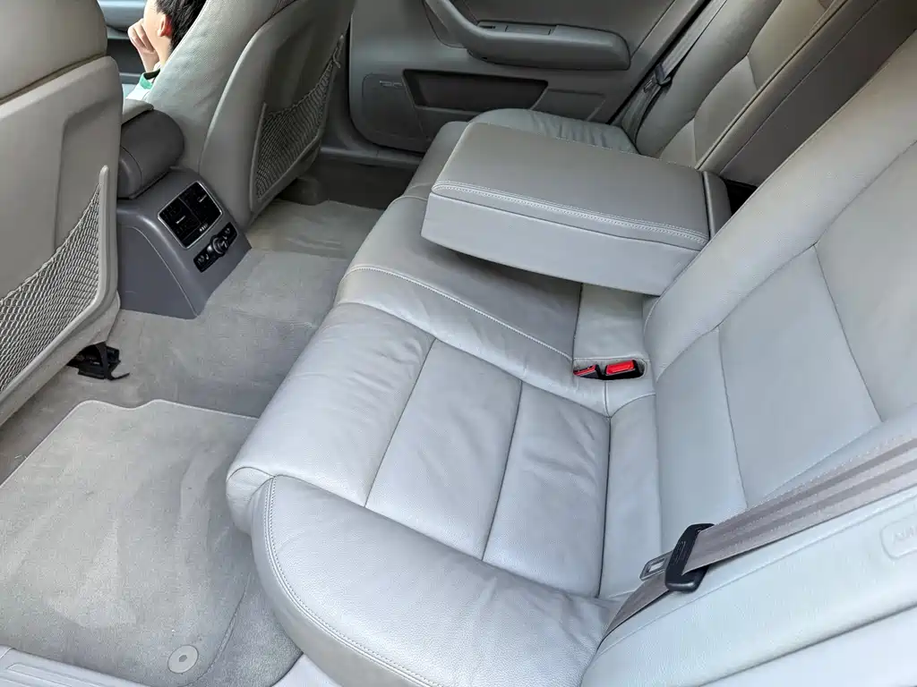 Audi A6L — миниатюра 7
