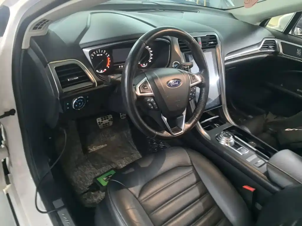 Ford Mondeo — миниатюра 10