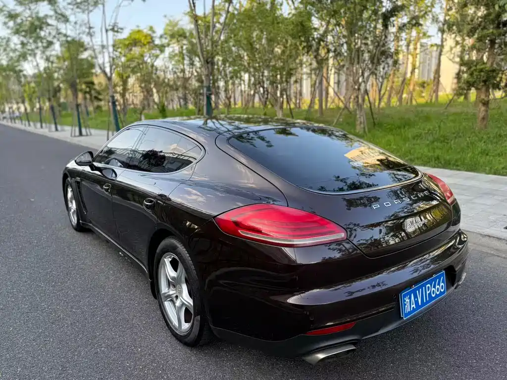 Porsche Panamera — миниатюра 4