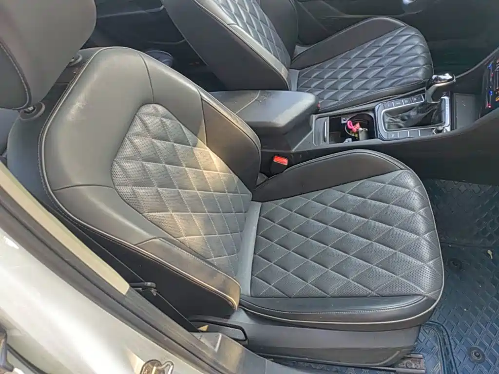 Volkswagen Sagitar — миниатюра 25