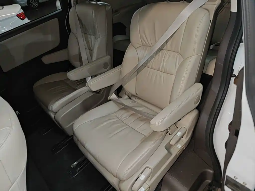 Honda Odyssey — миниатюра 17