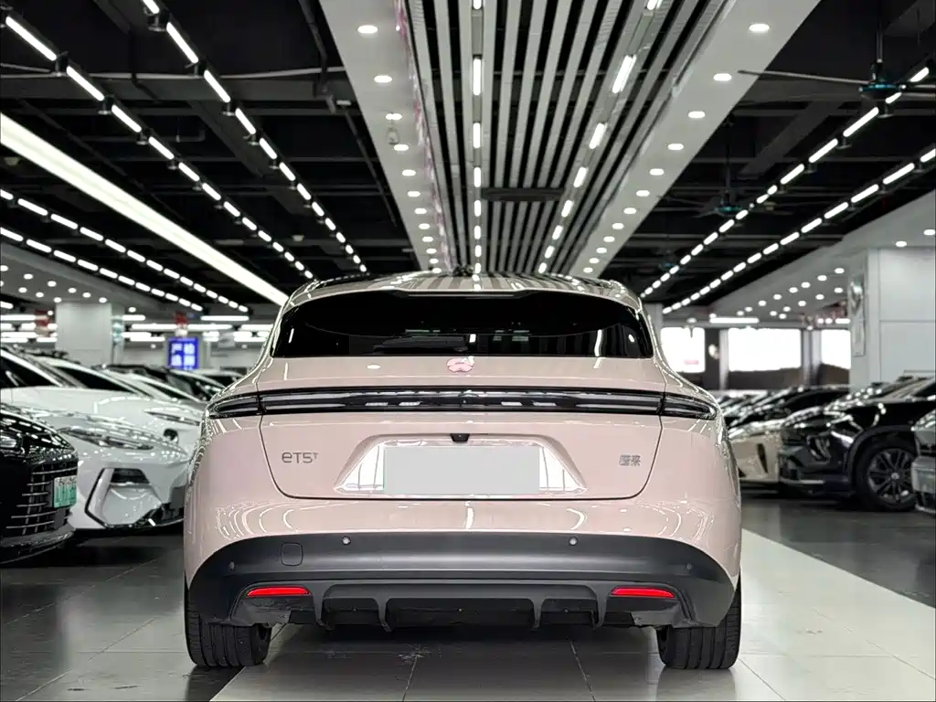 NIO ET5T — миниатюра 2