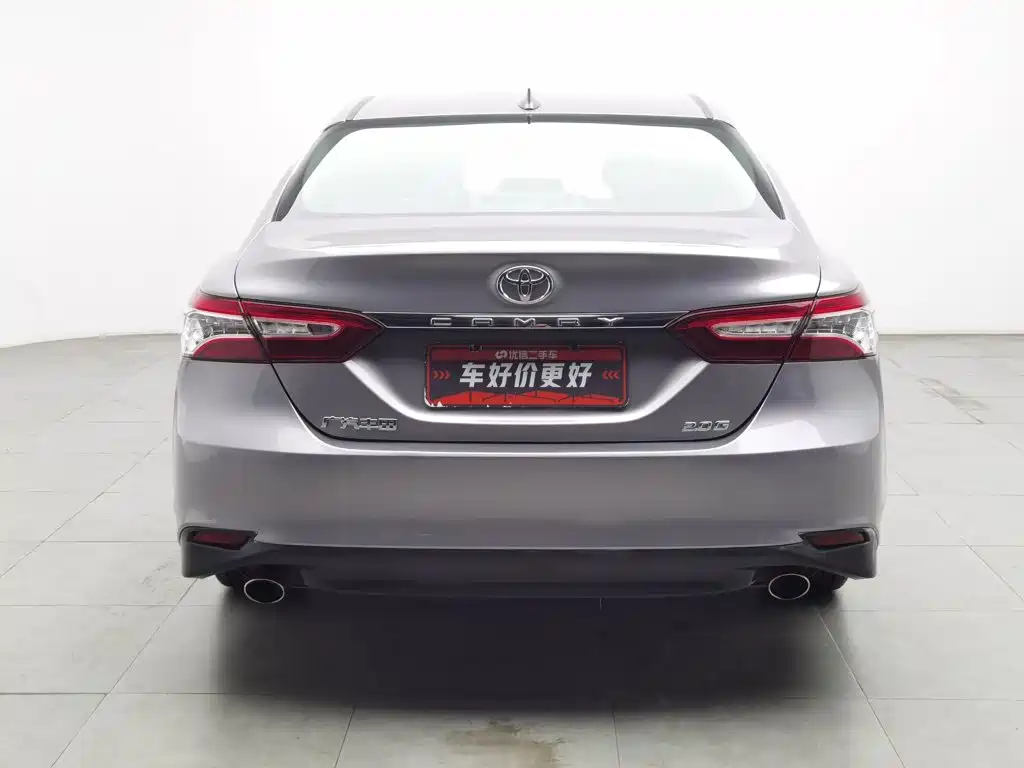 Toyota Camry — миниатюра 4