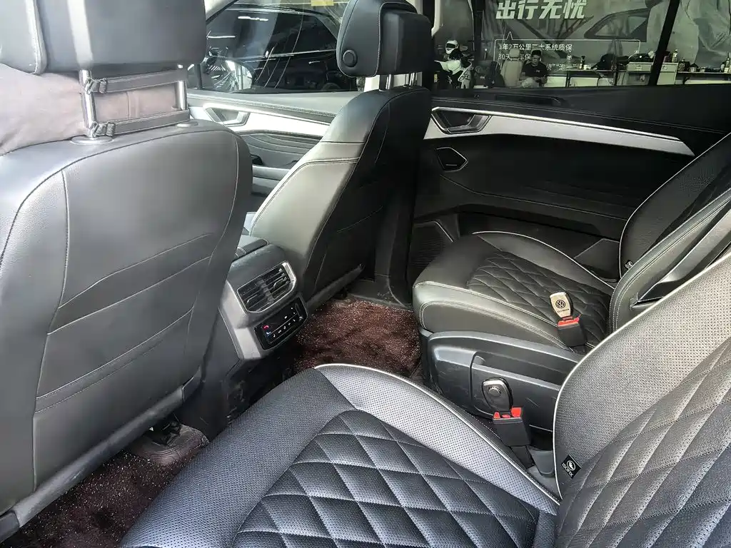 Volkswagen Talagon — миниатюра 4