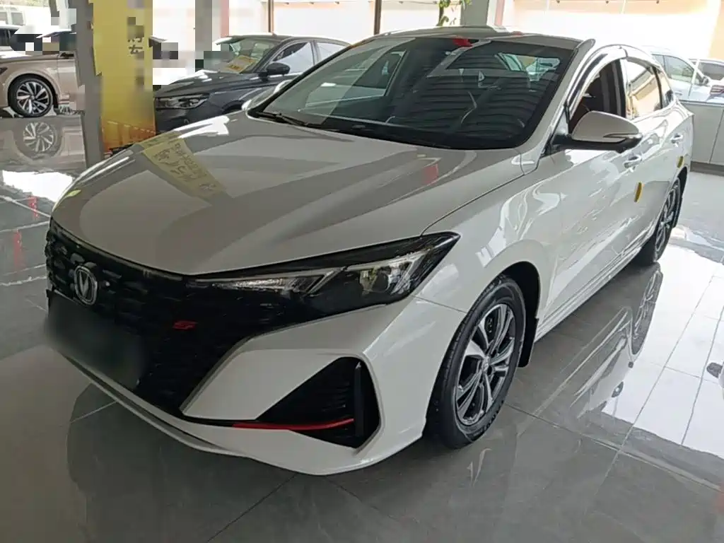 Changan Eado — миниатюра 2