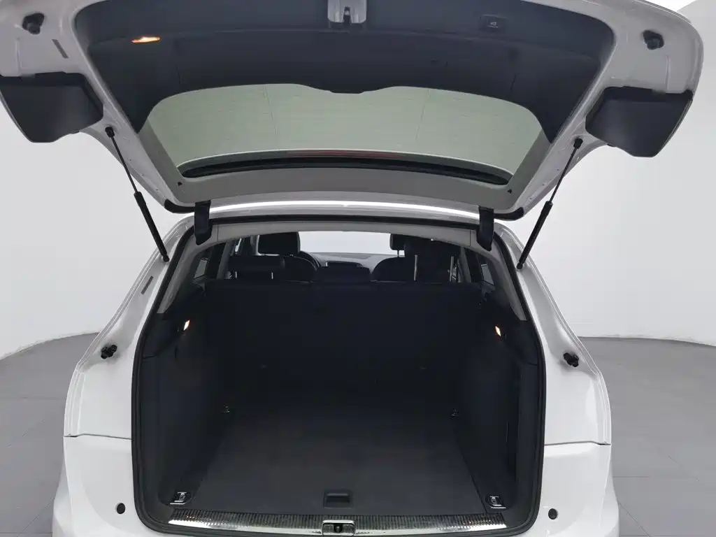 Audi Q5 — миниатюра 16
