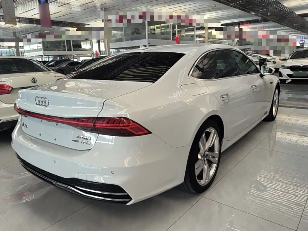 Audi A7L — миниатюра 7