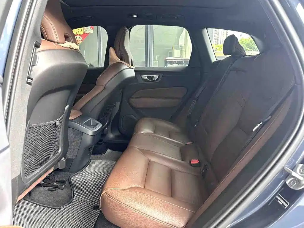 Volvo XC60 — миниатюра 2