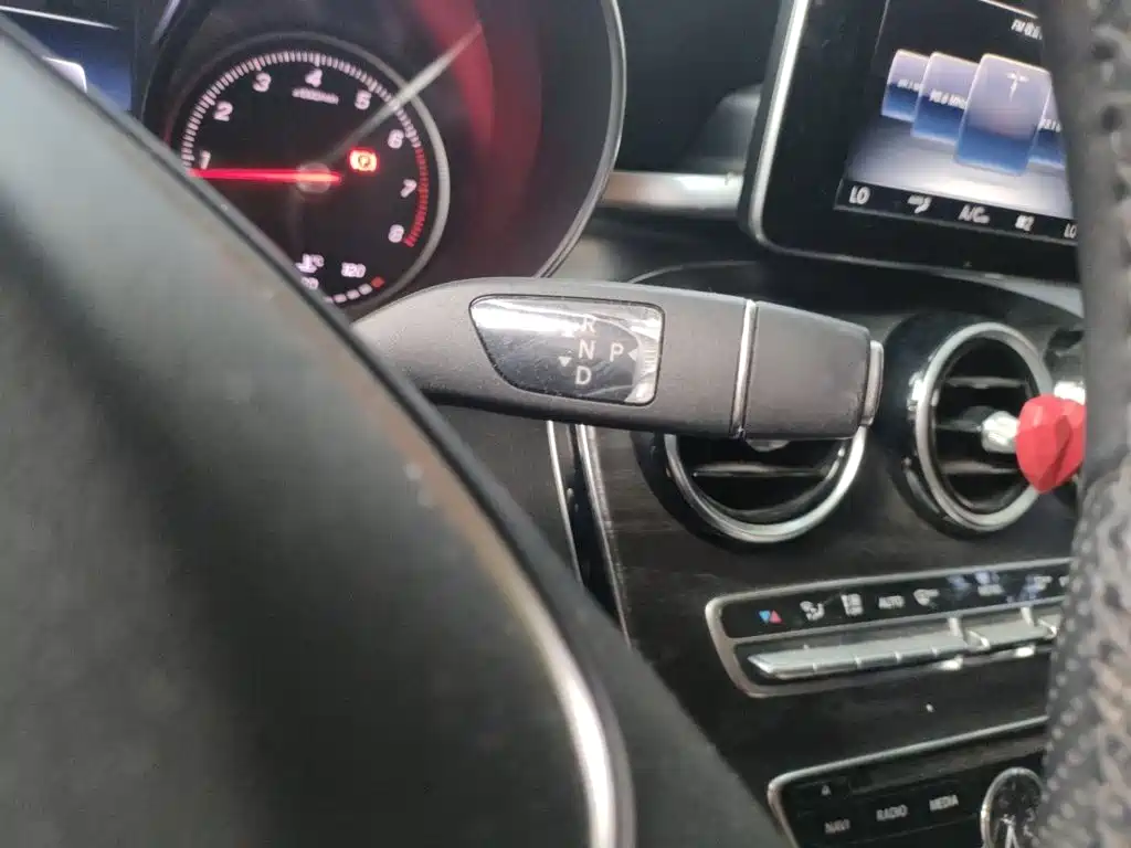 Mercedes-Benz C-Class — миниатюра 7