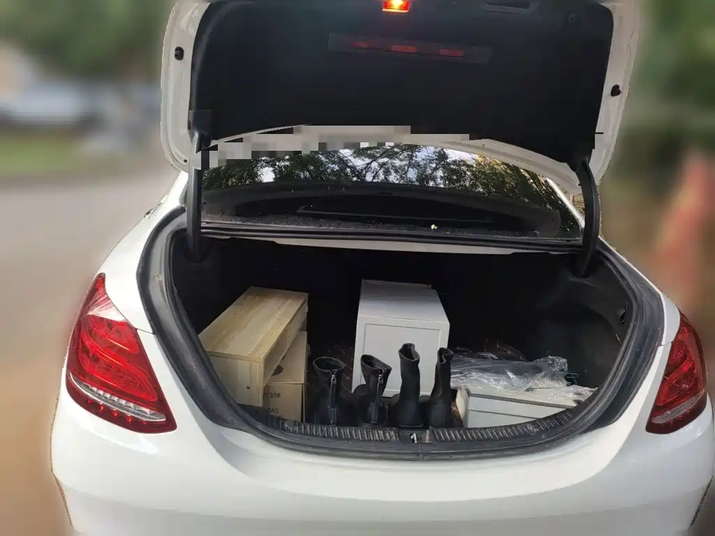 Mercedes-Benz C-Class — миниатюра 10