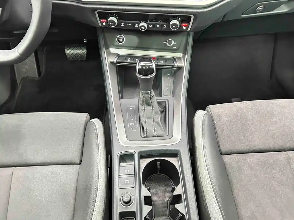 Audi Q3 — миниатюра 10