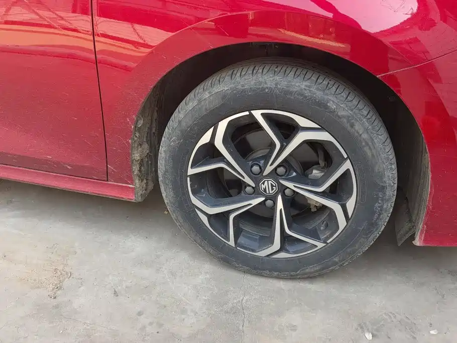 MG MG5 — миниатюра 6