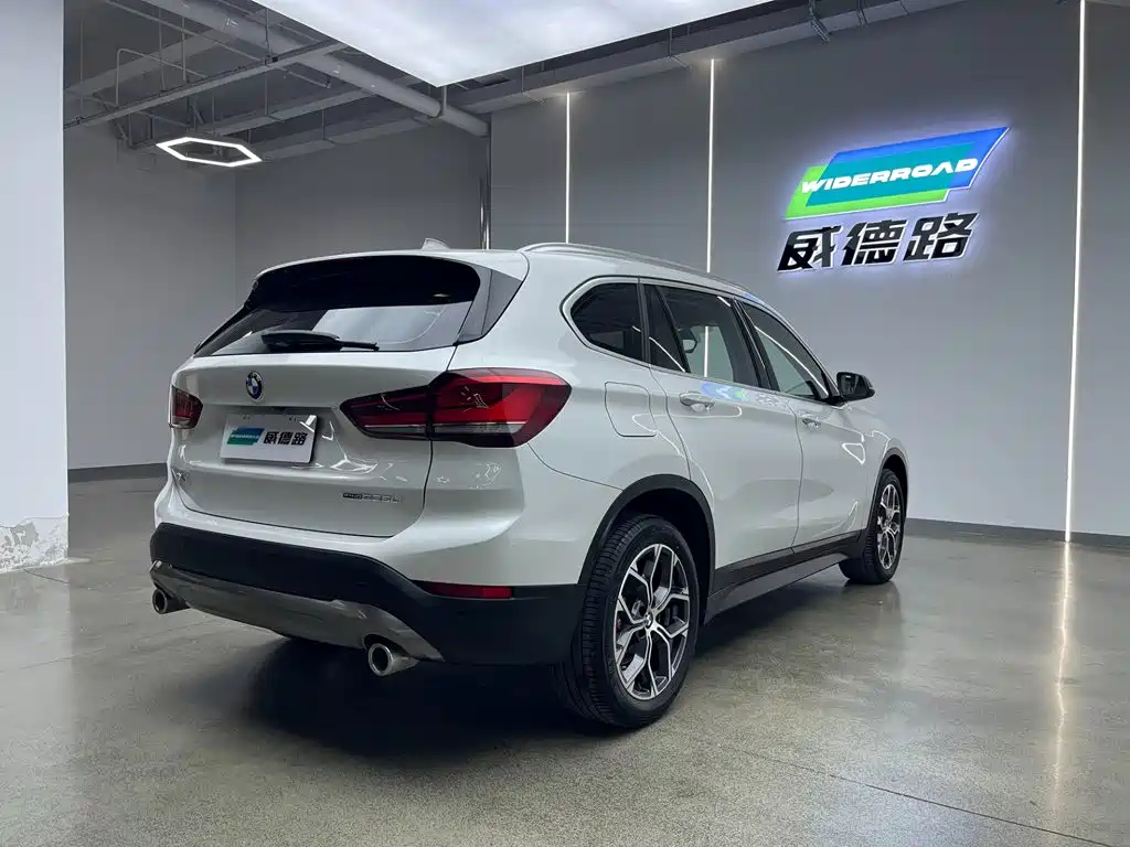 BMW X1 — миниатюра 7