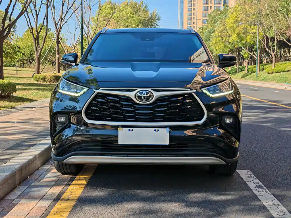 Toyota Highlander — миниатюра 2