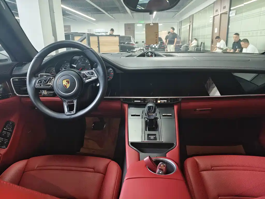 Porsche Panamera — миниатюра 16