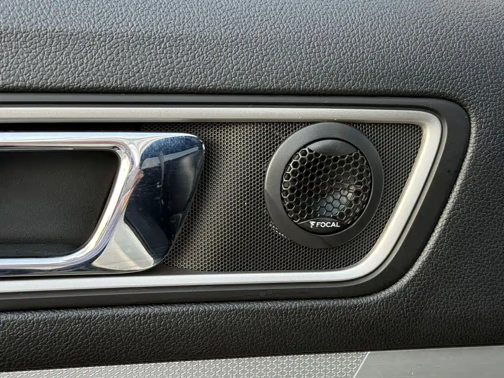 Ford Explorer (Import) — миниатюра 17