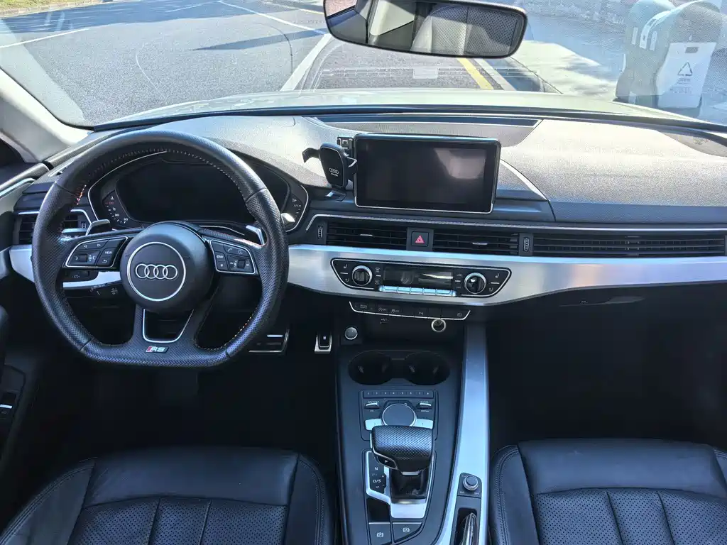 Audi A4L — миниатюра 5