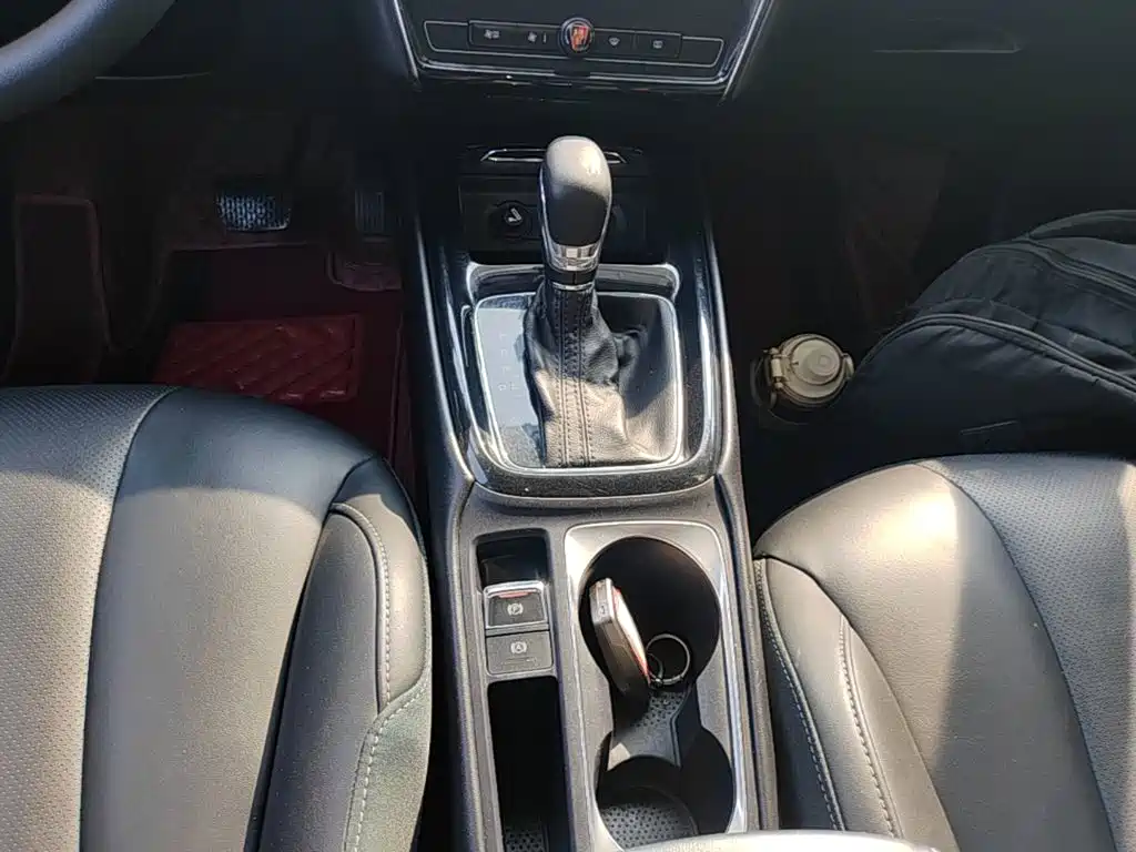 Roewe i5 — миниатюра 14