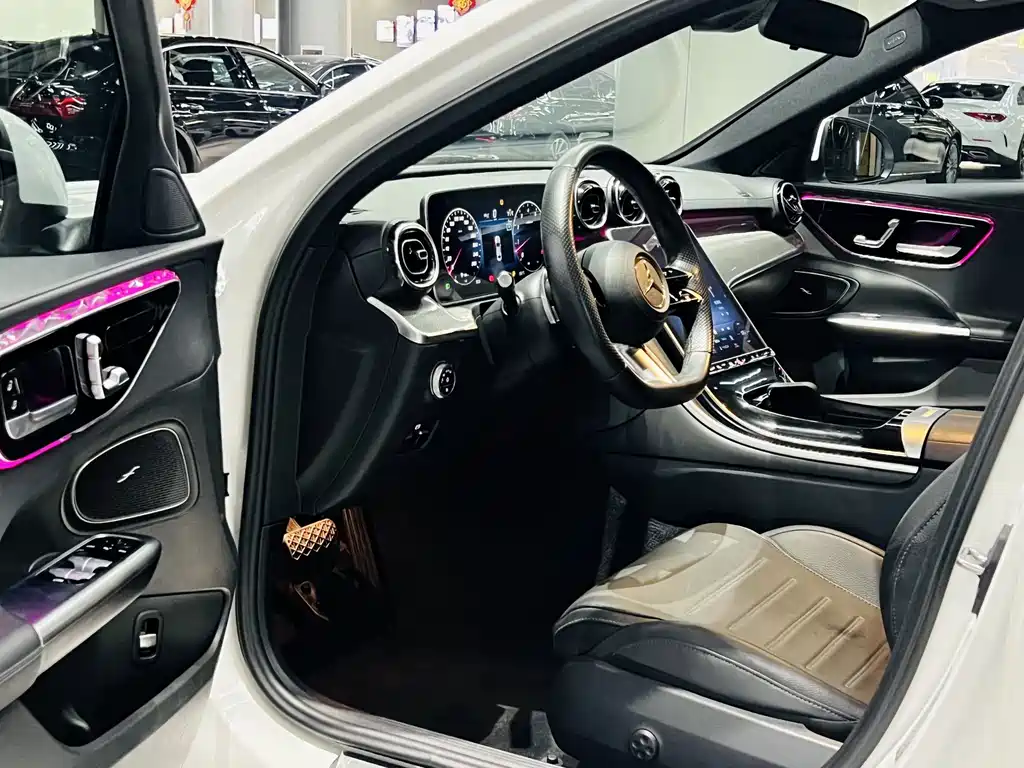 Mercedes-Benz C-Class — миниатюра 4