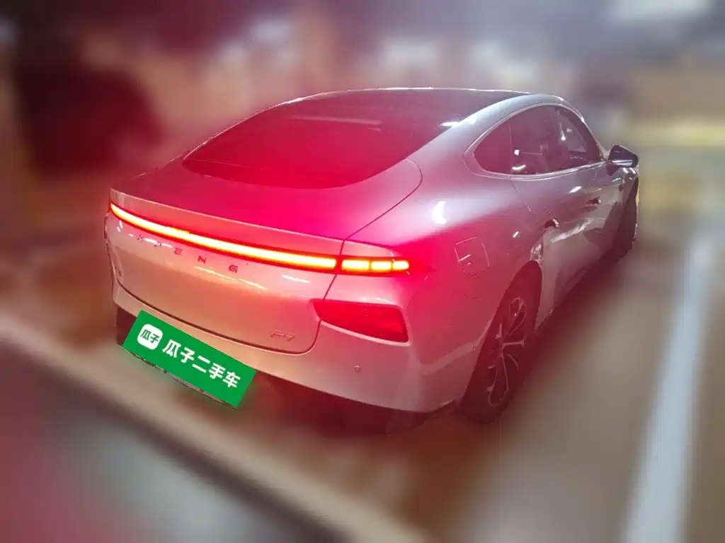 XPeng P7 — миниатюра 4