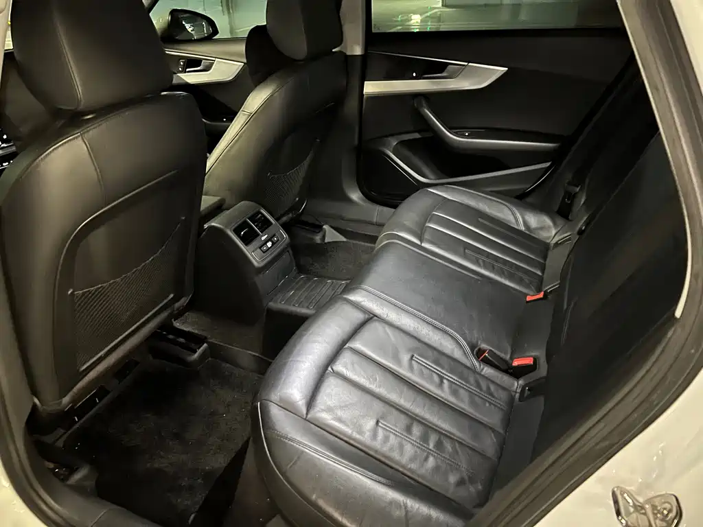 Audi A4L — миниатюра 9