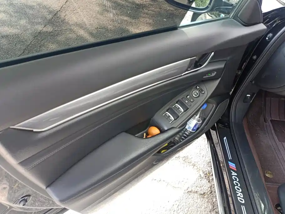 Honda Accord — миниатюра 7
