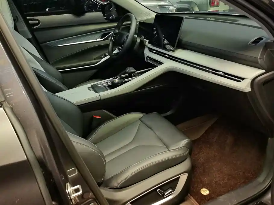 Changan Changan CS75PLUS — миниатюра 8