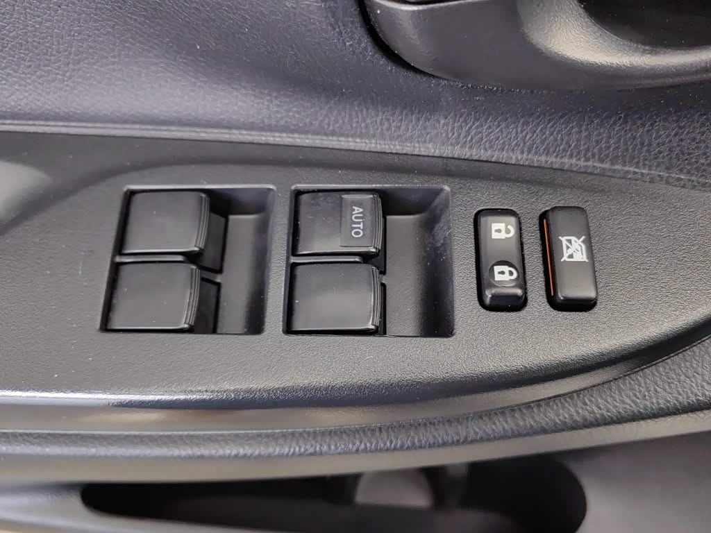 Toyota Vios 1.5 л 2021 г. Белый, пробег 37500 км