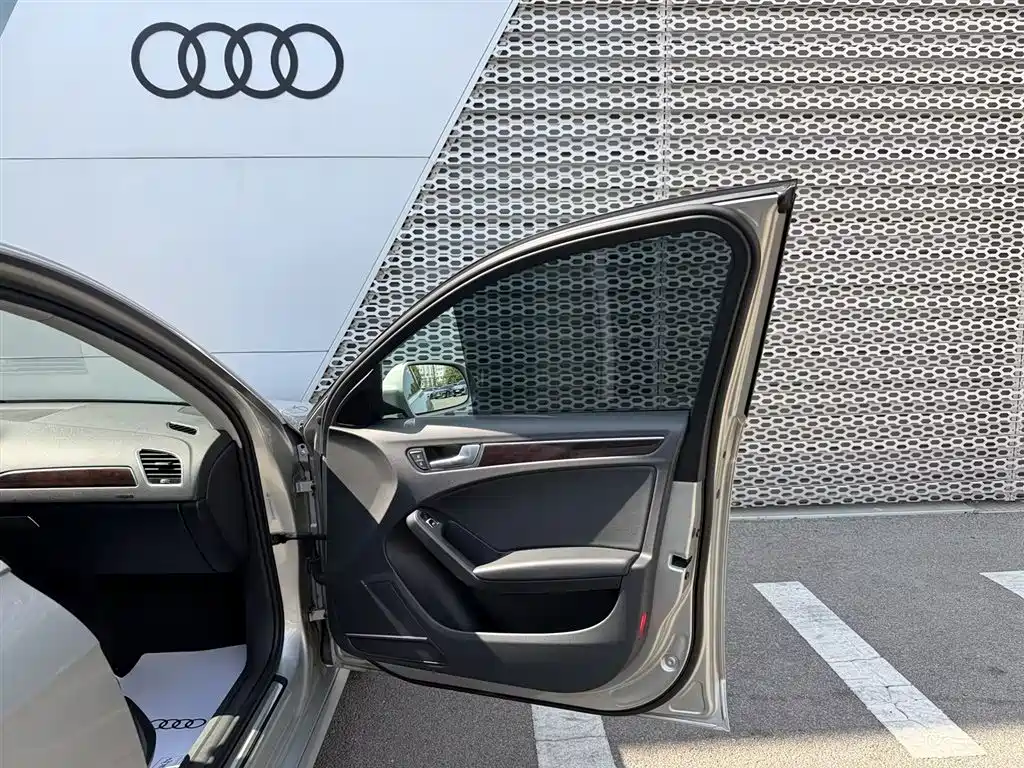 Audi A4L — миниатюра 14