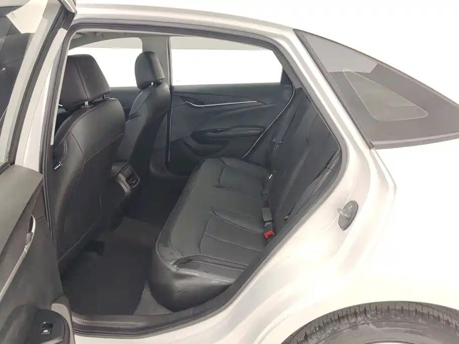 Buick Excelle — миниатюра 11