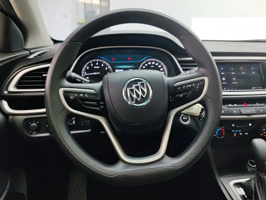 Buick Excelle — миниатюра 15