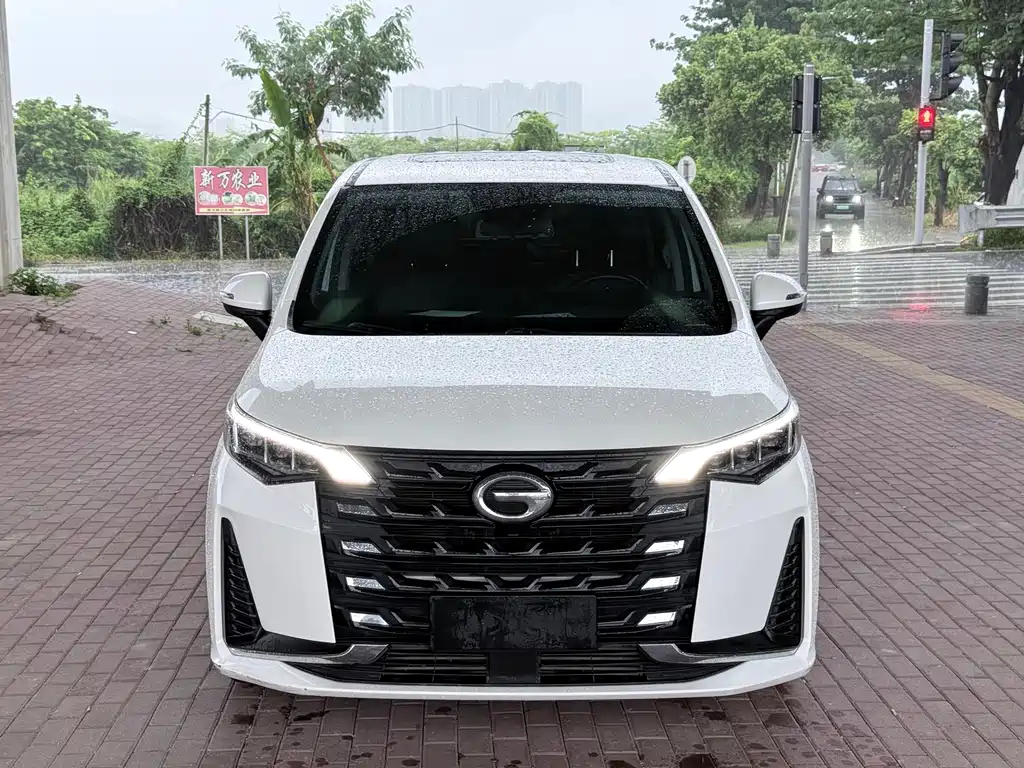 GAC Motor Trumpchi M6 — миниатюра 2