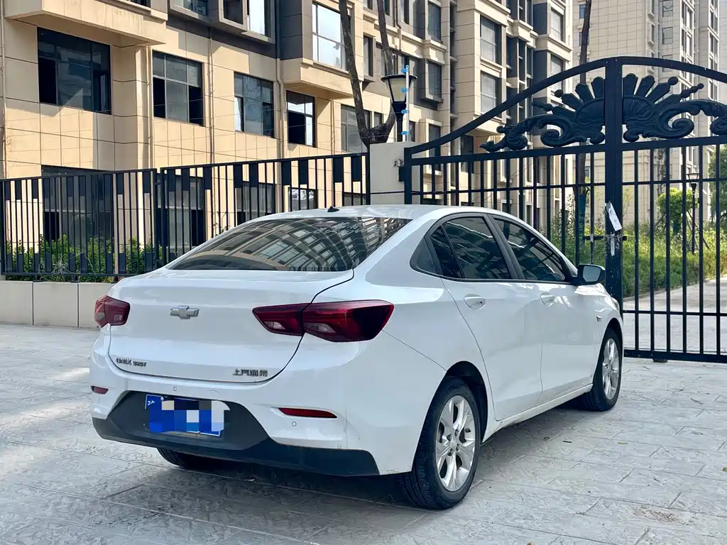 Chevrolet Cavalier — миниатюра 7
