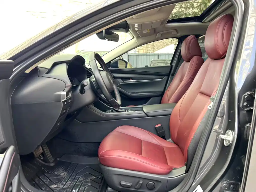 Mazda 3 Axela — миниатюра 4
