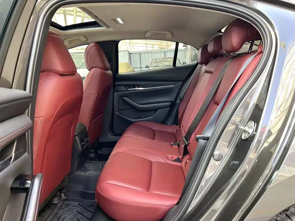 Mazda 3 Axela — миниатюра 5