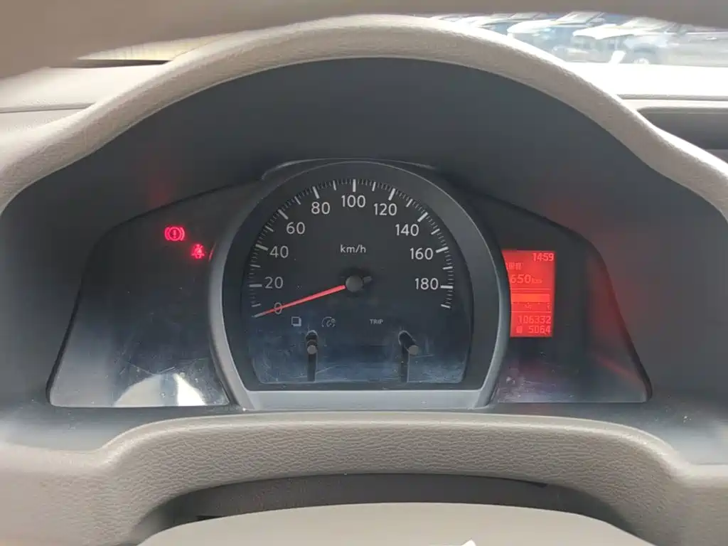 Nissan NV200 — миниатюра 16