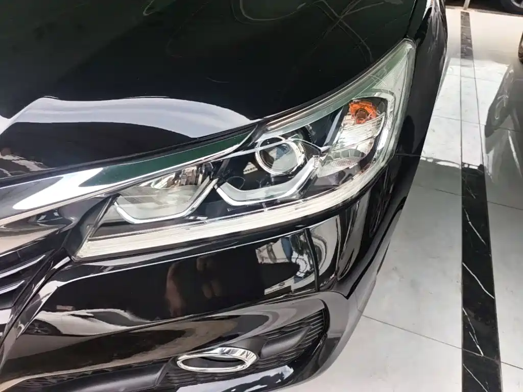Honda Accord — миниатюра 24