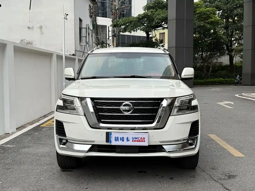 Nissan Patrol — миниатюра 2