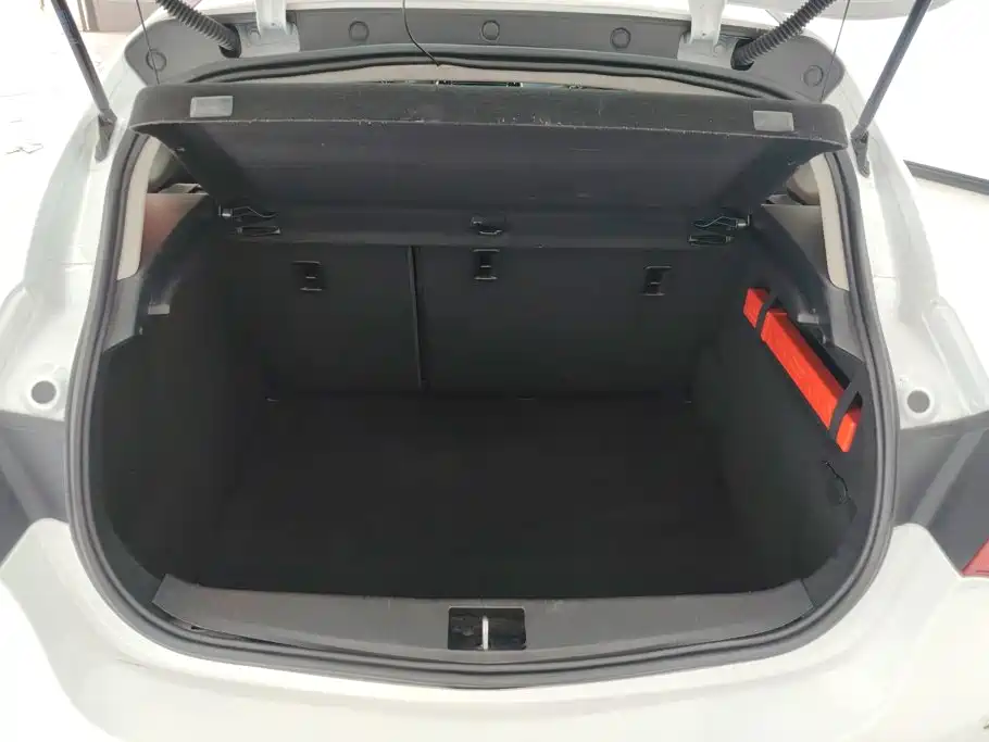 Buick Excelle — миниатюра 4