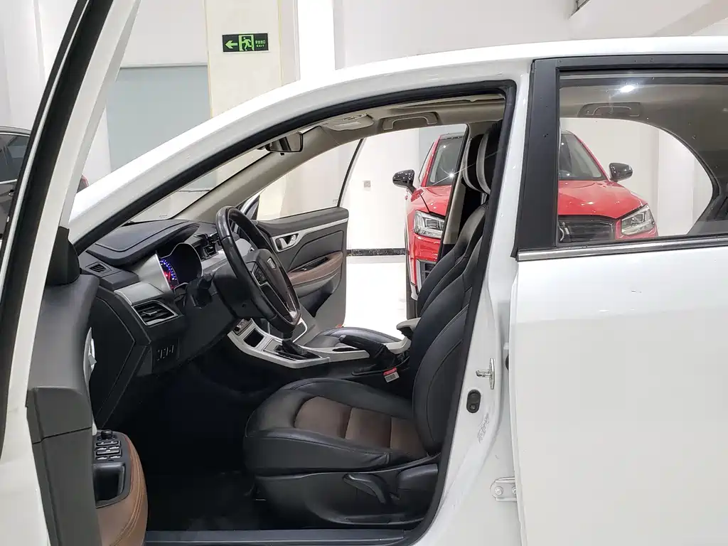 Geely Vision — миниатюра 5
