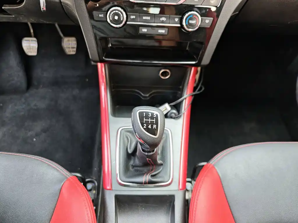 BAIC Senova X25 — миниатюра 14