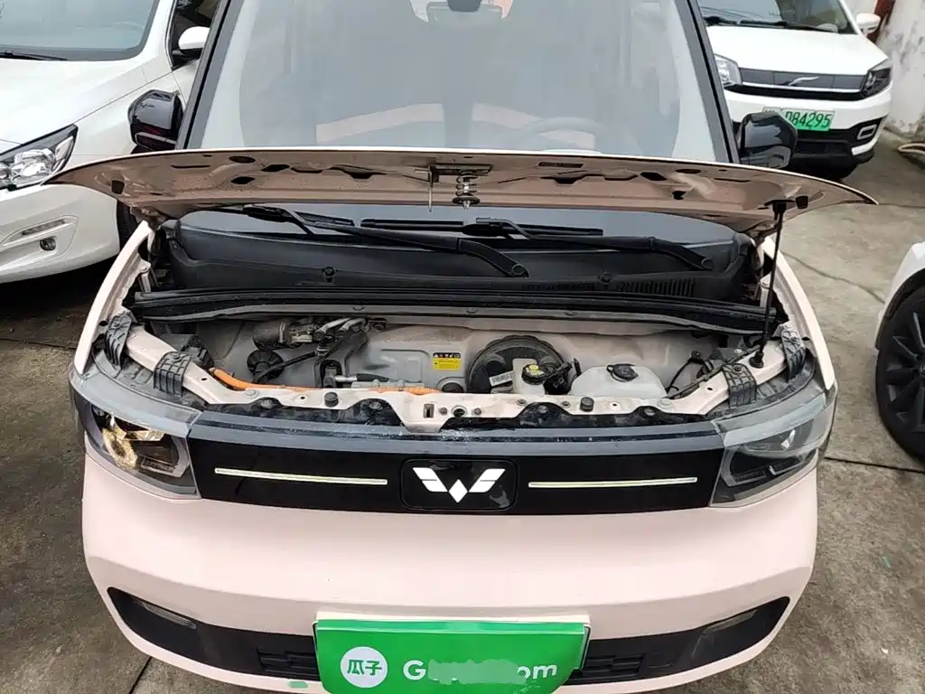 Wuling MINIEV — миниатюра 20