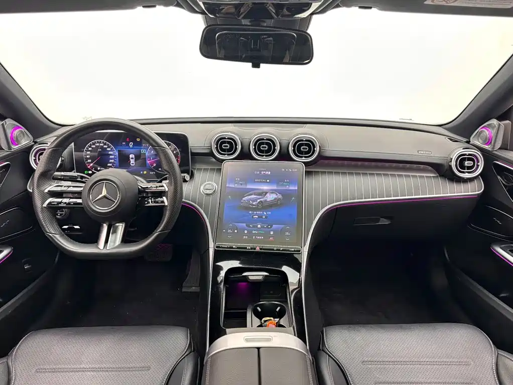 Mercedes-Benz C-Class — миниатюра 10